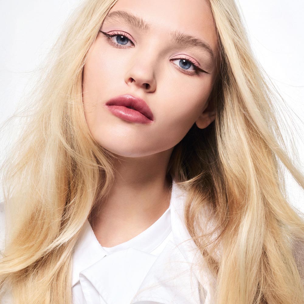 Make-Up-Image-AW25-Look-03-06-2-3-Master-CMYK-0425-correc-copyB
